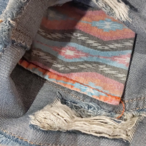 Distressed Denim Shorts by Romeo & Juliet Couture - Picture 10 of 13